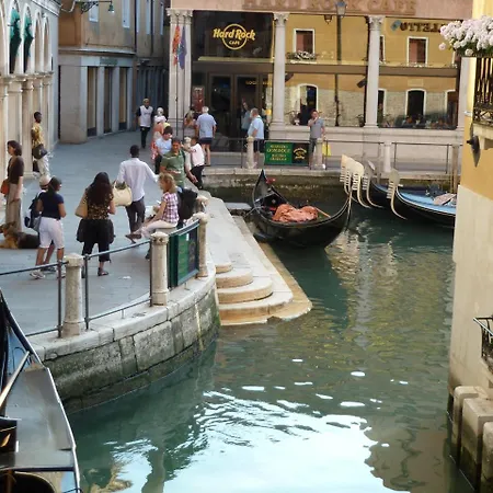 Ca' Alle Gondolette Apartamento Venecia