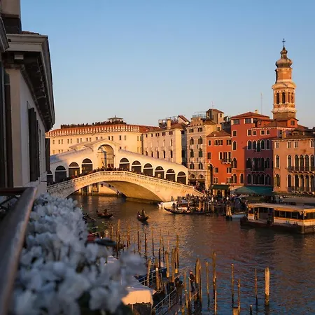 Riva Del Vin Boutique Venedig