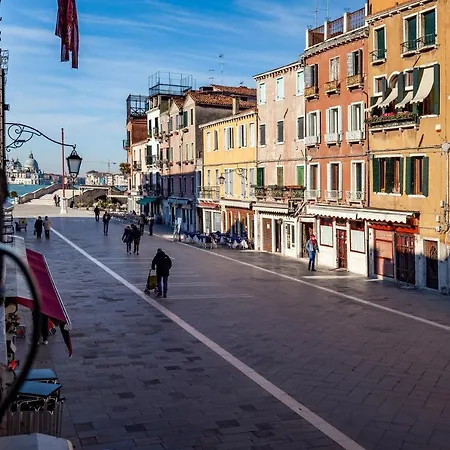 Ca'pedrocchi By Bricola Apartment Venice
