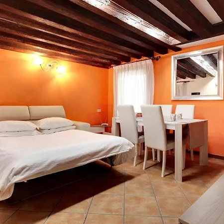 Apartment Ca'pedrocchi By Bricola