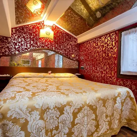 Hotel Antica Sturion Residenza D'epoca 3*