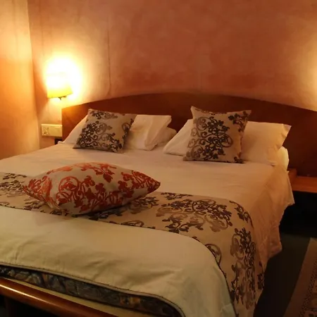 Doge 3* Venice