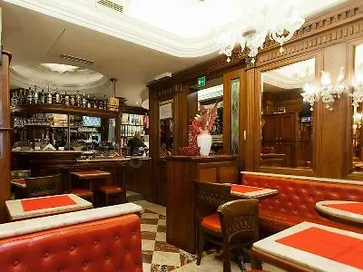 Hotel Lux 3*
