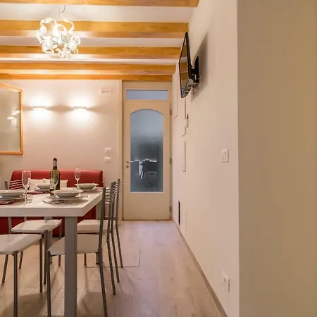 Apartament Bragora 3524 Between San Marco And Biennale *
