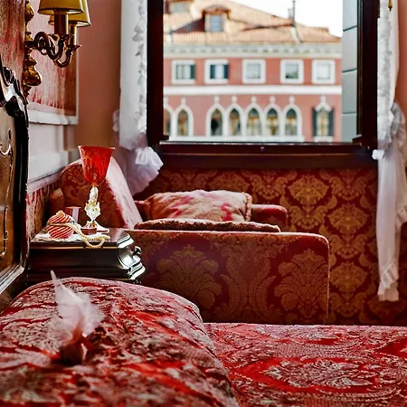 Antica Sturion Residenza D'epoca Hotel 3*