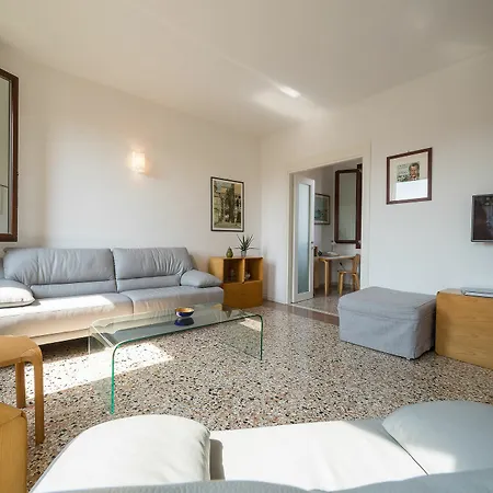 Ve.n.i.ce Cera Casa Margherita Apartamento *