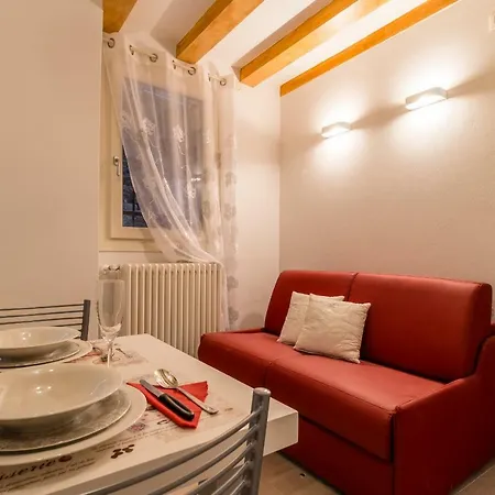 Apartament Bragora 3524 Between San Marco And Biennale Wenecja