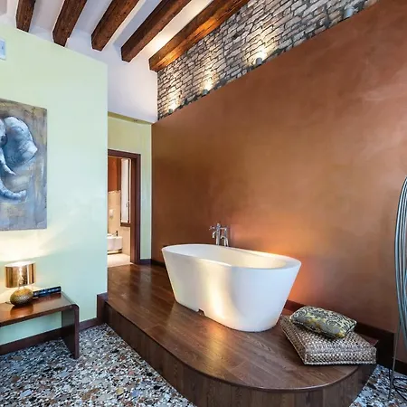 Abbazia De Luxe Bed & Breakfast Venice