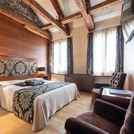 Abbazia De Luxe Bed & Breakfast