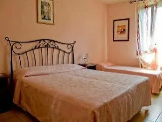 Salieri Hotel *