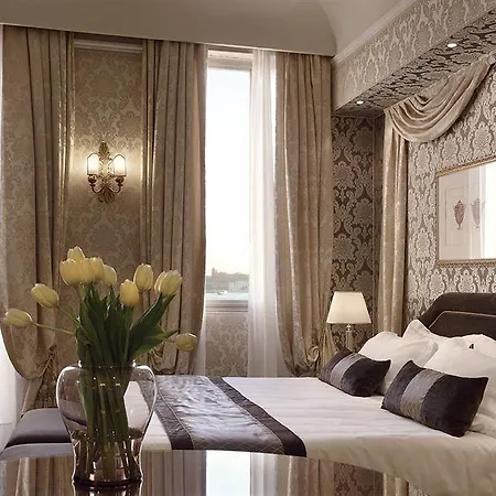 Hotel Londra Palace