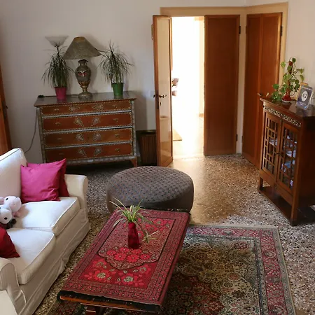 Boutique San Marco Hotel 2*