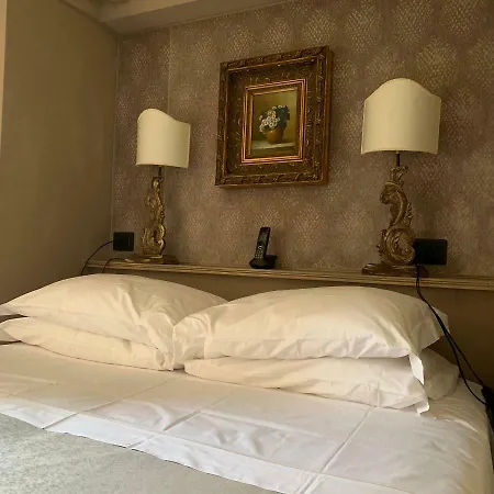 Hotel La Calcina 3* Venice