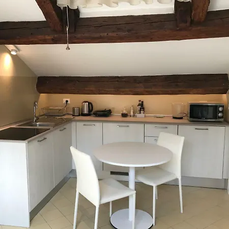 Moonlight Attic Apartment Venice