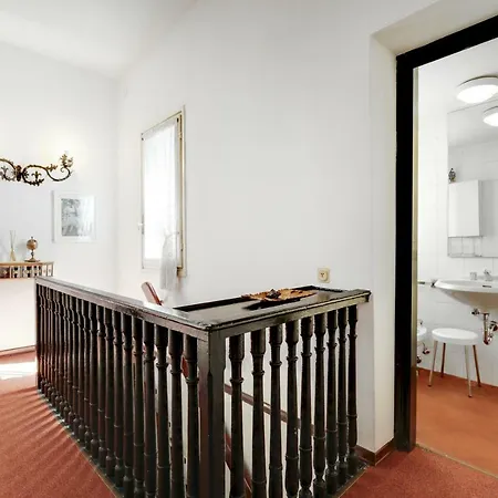 דירה Ca Malvasia House With Garden *