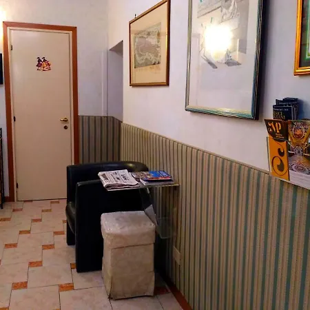 Hotel San Salvador Basic & Local 2 Stars Hotel Venice