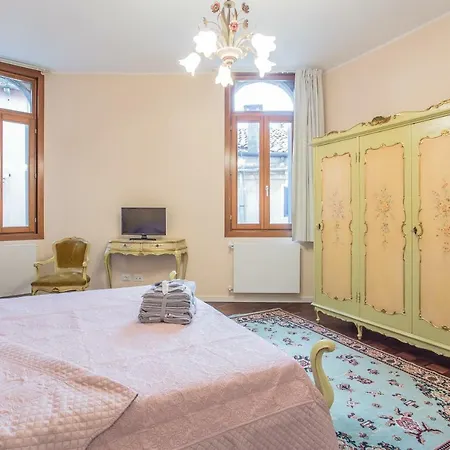 Ca De Le Colonnette - St Marks Square Apartment