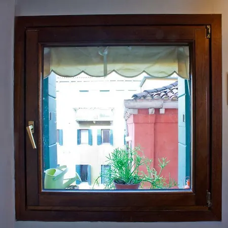Al Mezzanino, Palazzo Torniello Venice