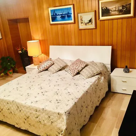 Ca'tronconi Ai Frari Apartment