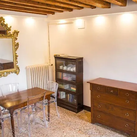La Colombina Apartamento *
