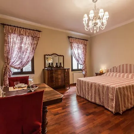 Malibran Bed & Breakfast *