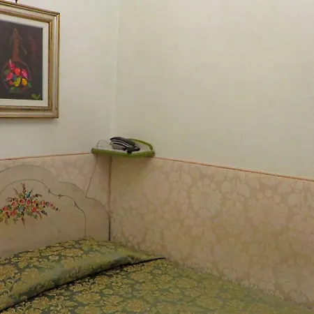Hotel San Salvador Basic & Local 2 Stars Hotel Venice