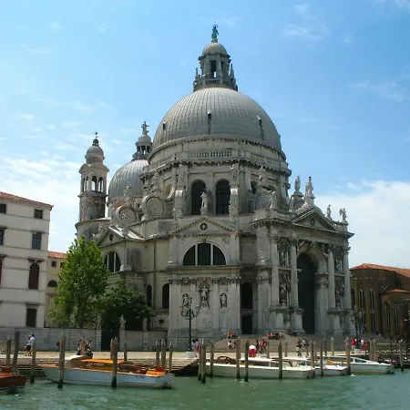 Hotel San Salvador Basic & Local 2 Stars Hotel Hotel Venice