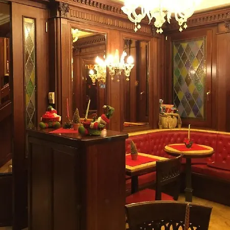 Lux Hotel