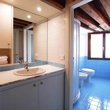 From The Top... With Lift! Apartment Venedig