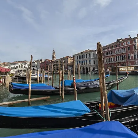Ca' Rialto Apartment Venice