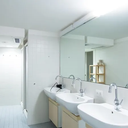 Hostel Combo