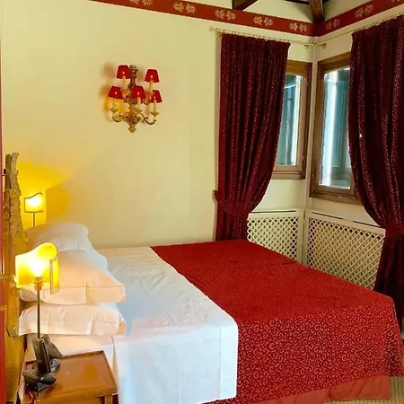 Hotel Hotel La Calcina 3*