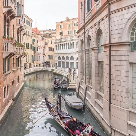 San Marco Square With Canal View By Wonderful Italy Apartamento