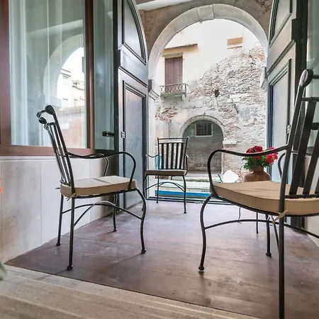 Riva Palace By Wonderful Italy شقة